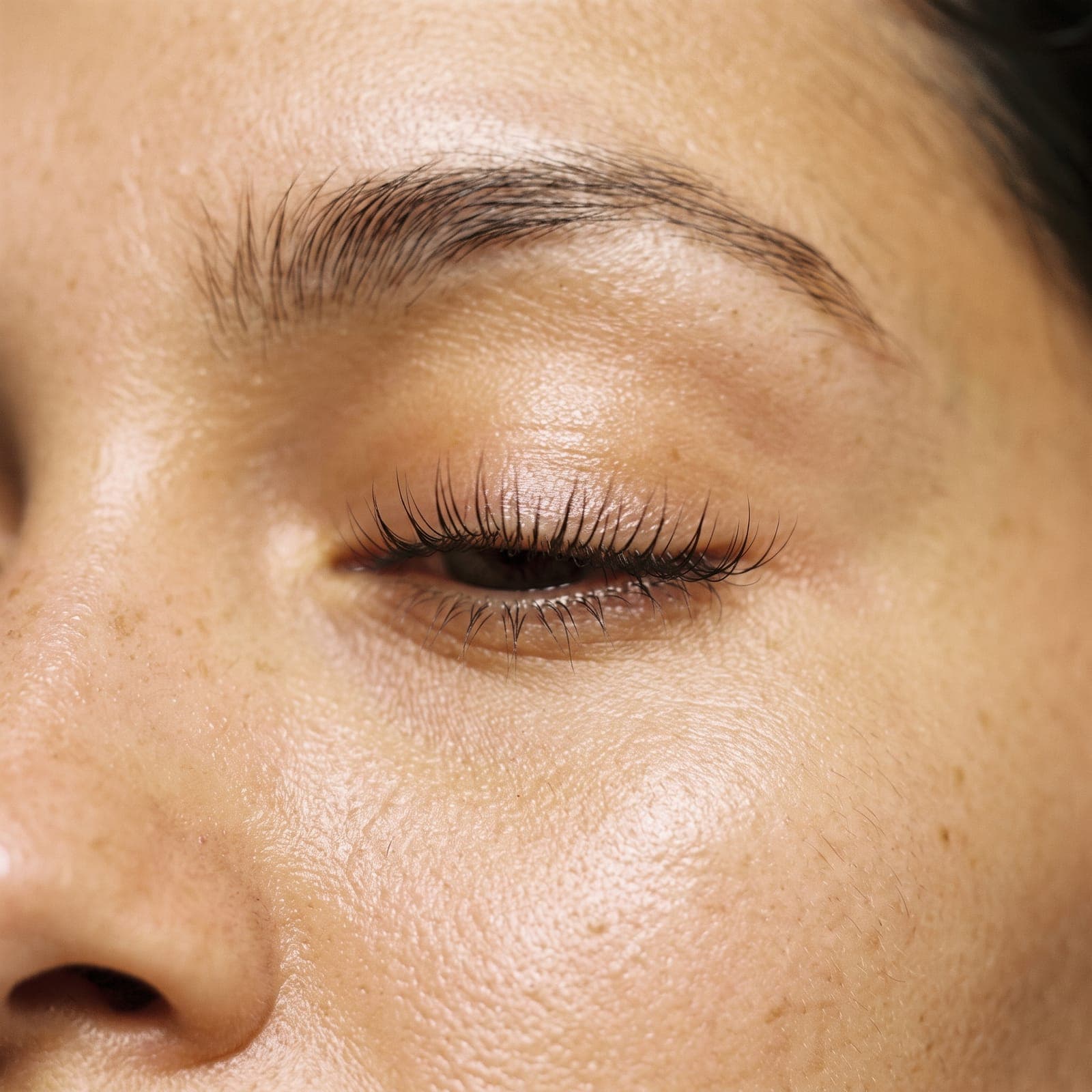 Cils recourbés après un rehaussement